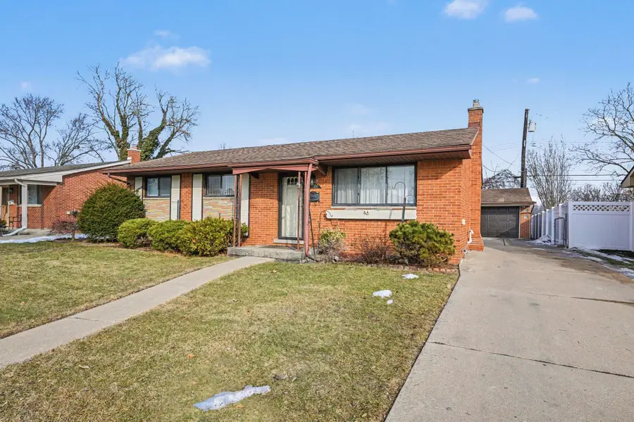 15600 Sunset Street, Livonia, MI 48154 - #2