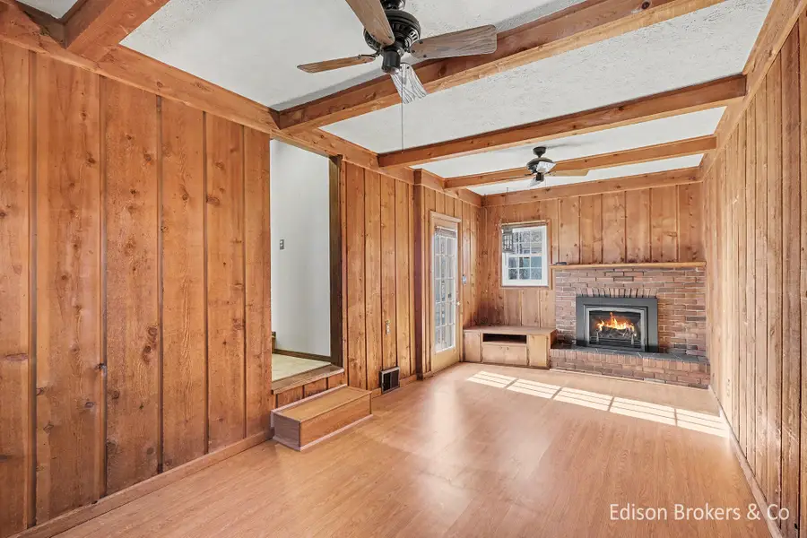 4732 Foxcroft Avenue Nw, Comstock Park, MI 49321 - #2