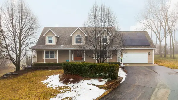 4490 N Squirrel Road, Auburn Hills, MI 48326