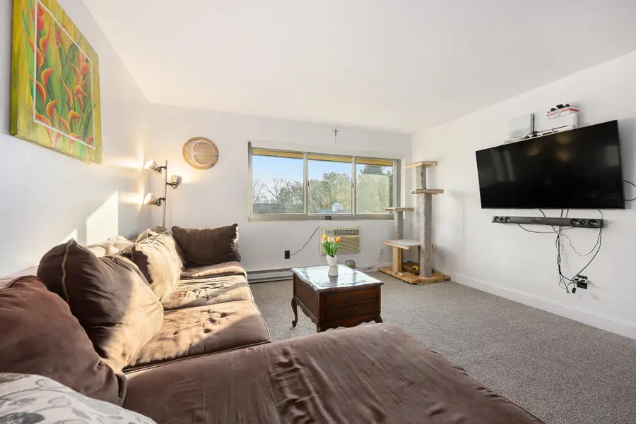 722 W Kilgore Road #301, Kalamazoo, MI 49008 - #3