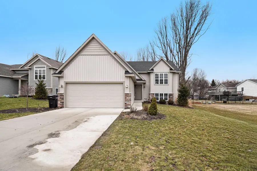 3497 Breezewood Court Se, Grand Rapids, MI 49512 - #3