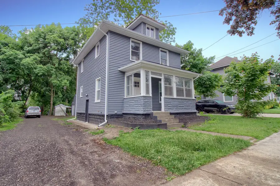 609 W Biddle Street, Jackson, MI 49203 - #3