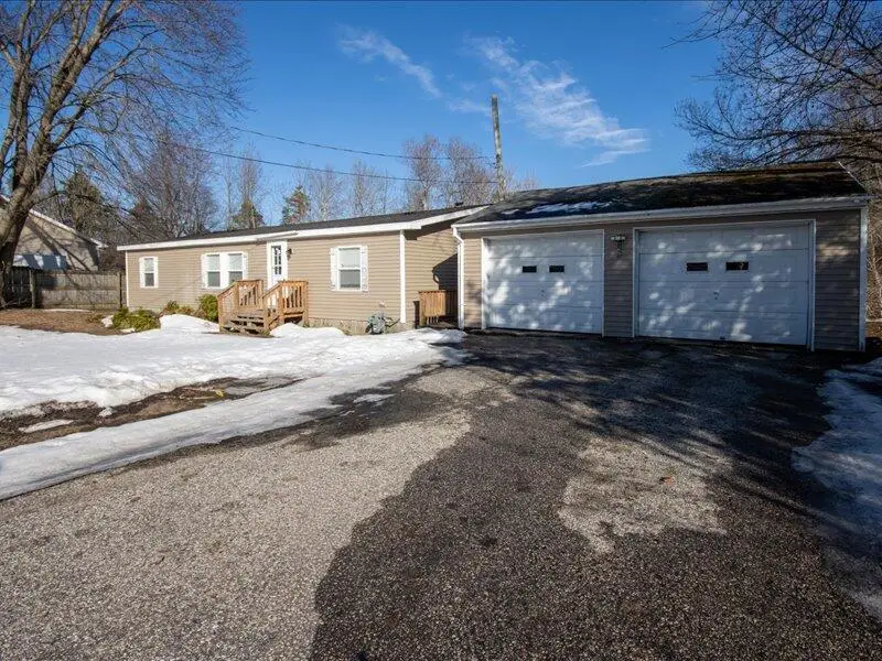 166 N Gordon Road, Scottville, MI 49454 - #2