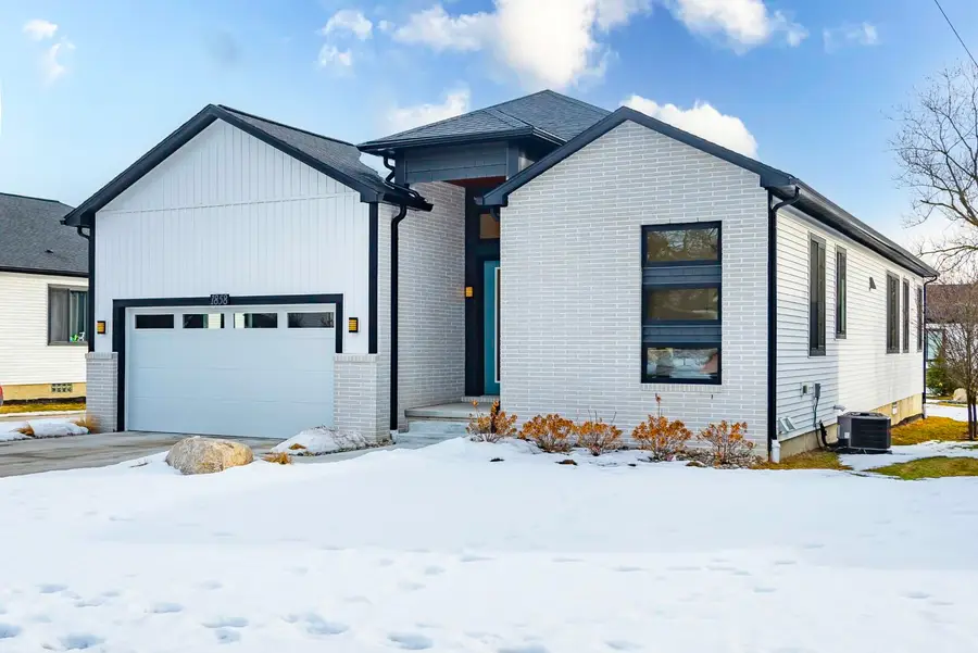 1858 Upland Drive, Ann Arbor, MI 48105 - #3