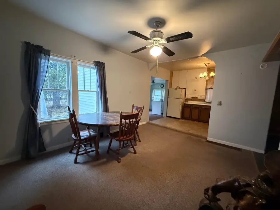 116 S Reinberg Avenue, Scottville, MI 49454 - #3