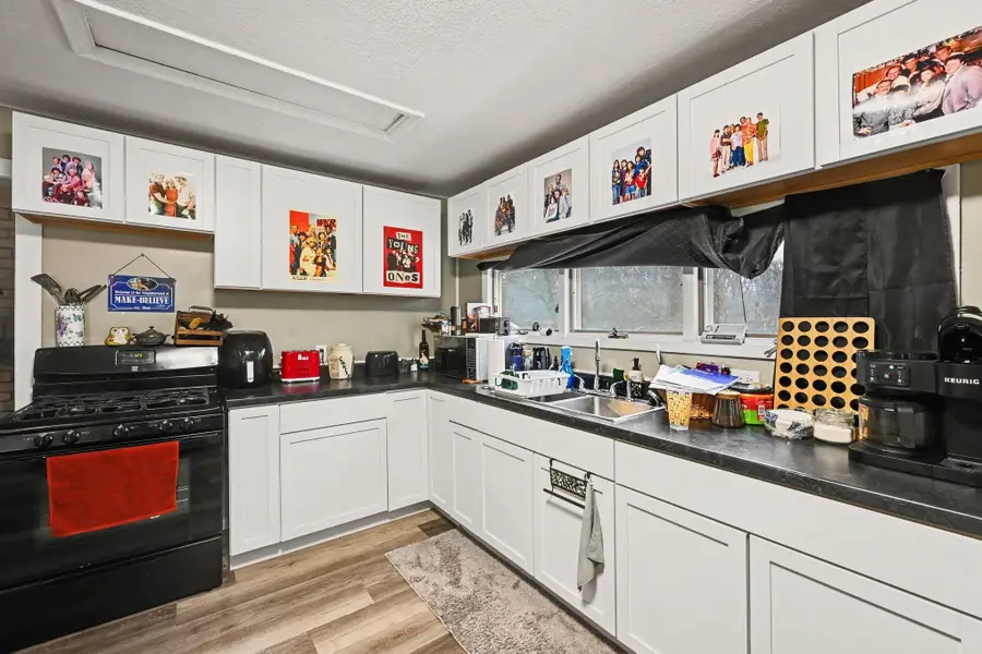 2139 Steger Avenue, Kalamazoo, MI 49048 - #3