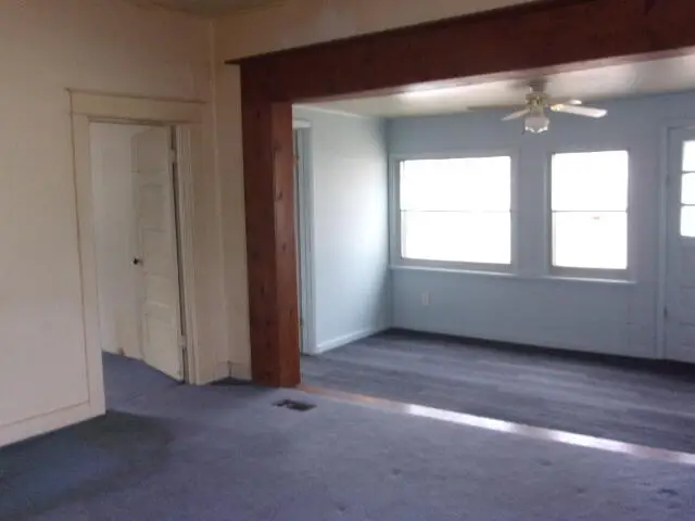 321 S Wood Street, Hudson, MI 49247 - #3