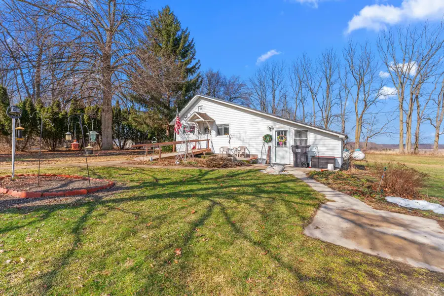 11695 Riker Road, Litchfield, MI 49252 - #2