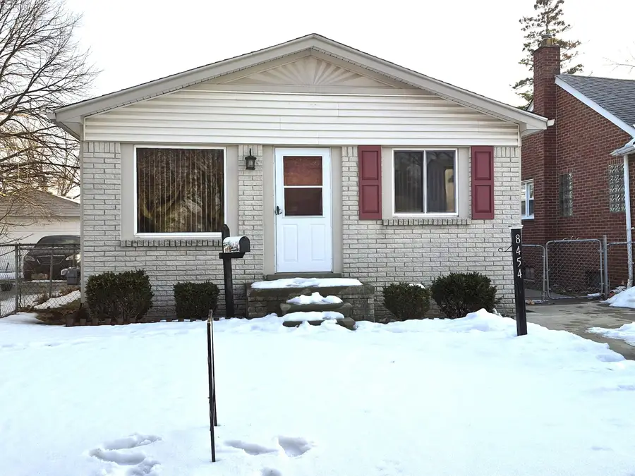 8454 Fisher Avenue, Warren, MI 48089 - #3