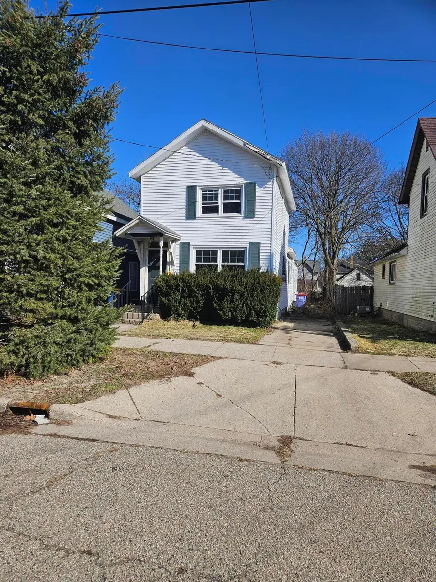 552 Pine Avenue Nw, Grand Rapids, MI 49504 - #2