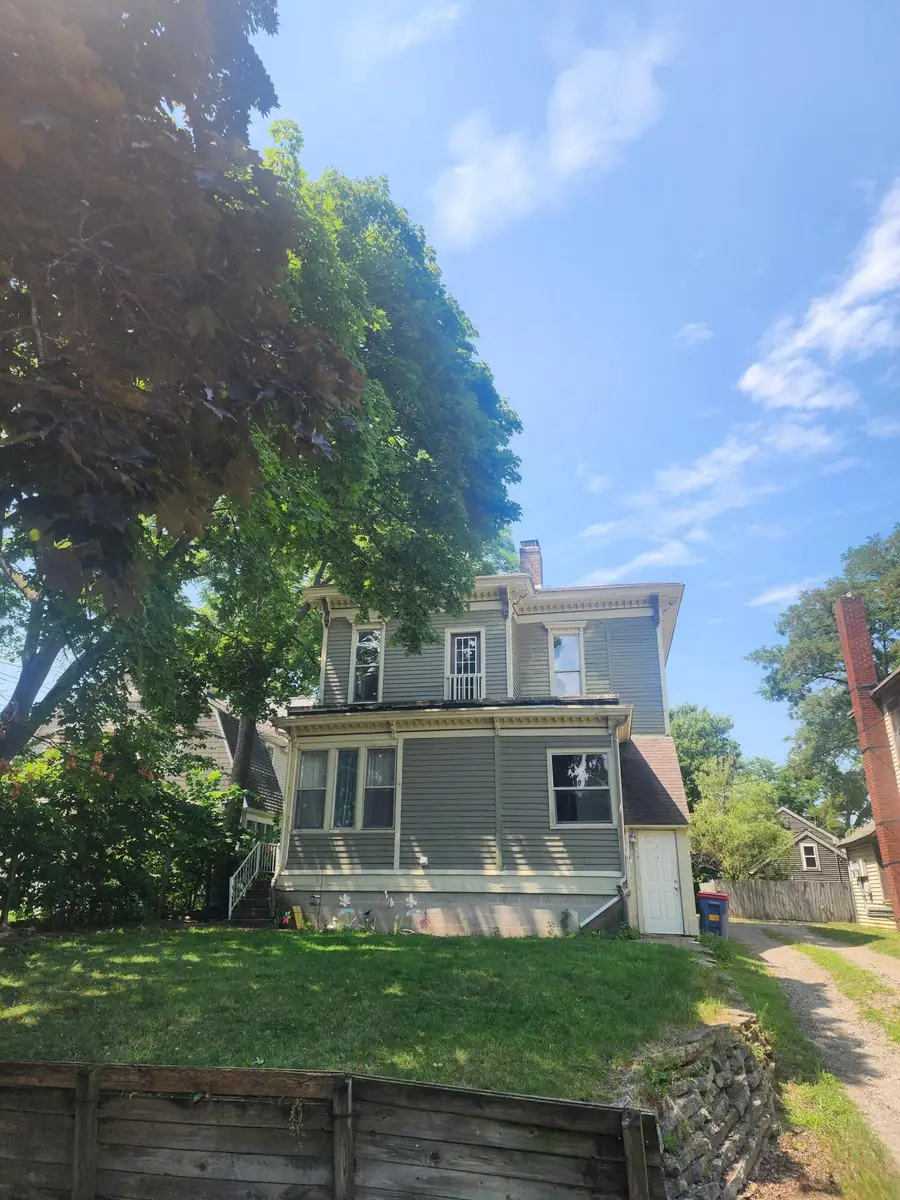 719 Fairview Avenue Ne, Grand Rapids, MI 49503 - #2