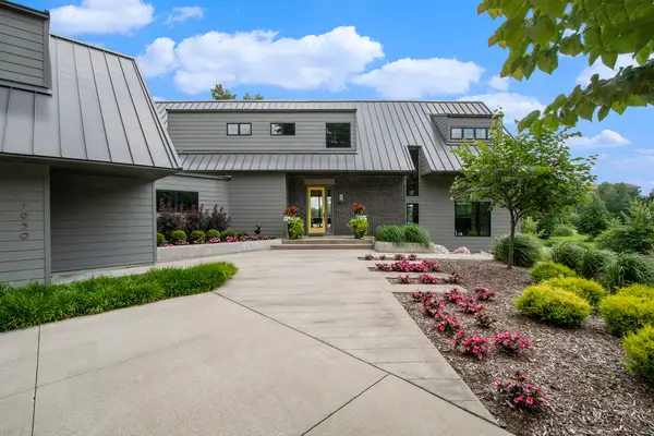 1950 Robinson Road Se, East Grand Rapids, MI 49506