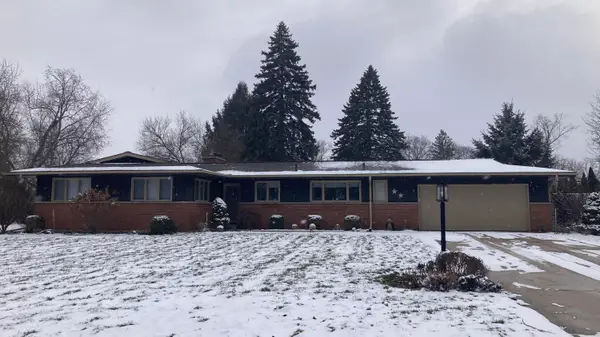 51 Lakeside Drive, Battle Creek, MI 49015