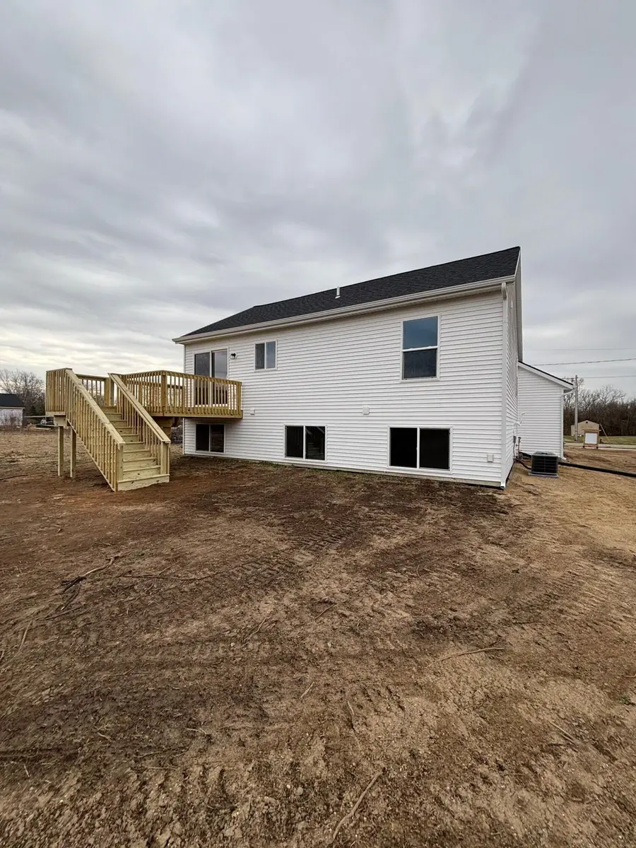 4011 Groveland Avenue Sw, Wyoming, MI 49519 - #3