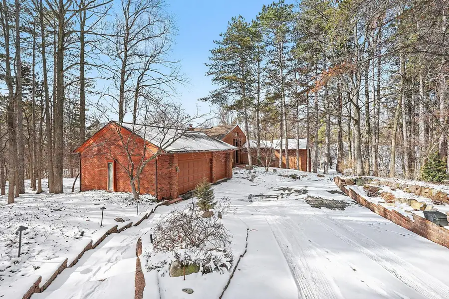 3730 Burns Court, Ann Arbor, MI 48105 - #3