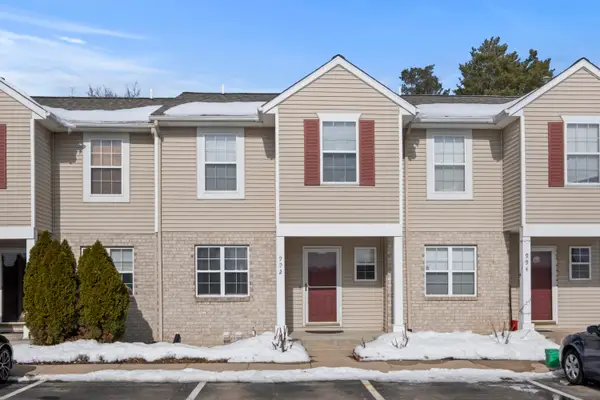 992 Ada Place Drive Se, Grand Rapids, MI 49546