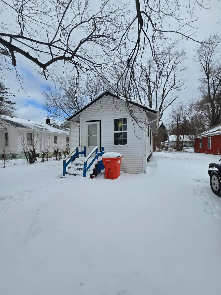 831 La Salle Street, Benton Harbor, MI 49022 - #3