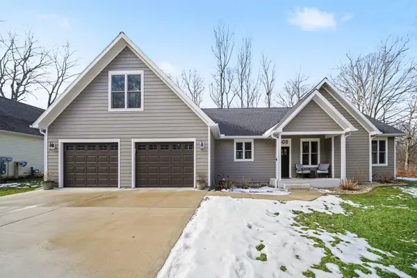 508 S Jameson Street, New Buffalo, MI 49117