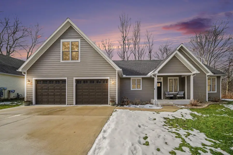 508 S Jameson Street, New Buffalo, MI 49117 - #2