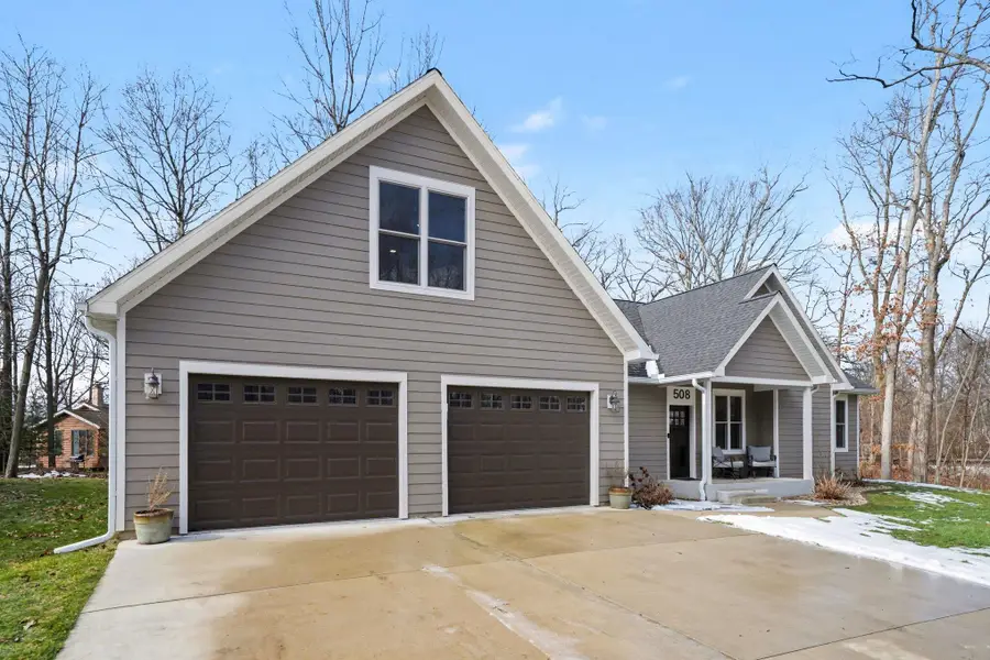 508 S Jameson Street, New Buffalo, MI 49117 - #3