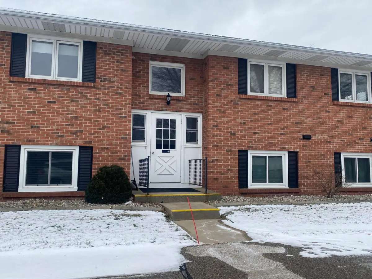 230 S State Street #15, Zeeland, MI 49464 - #1