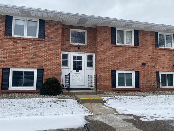 230 S State Street #15, Zeeland, MI 49464