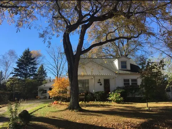 10040 Endicott Street, Belleville, MI 48111