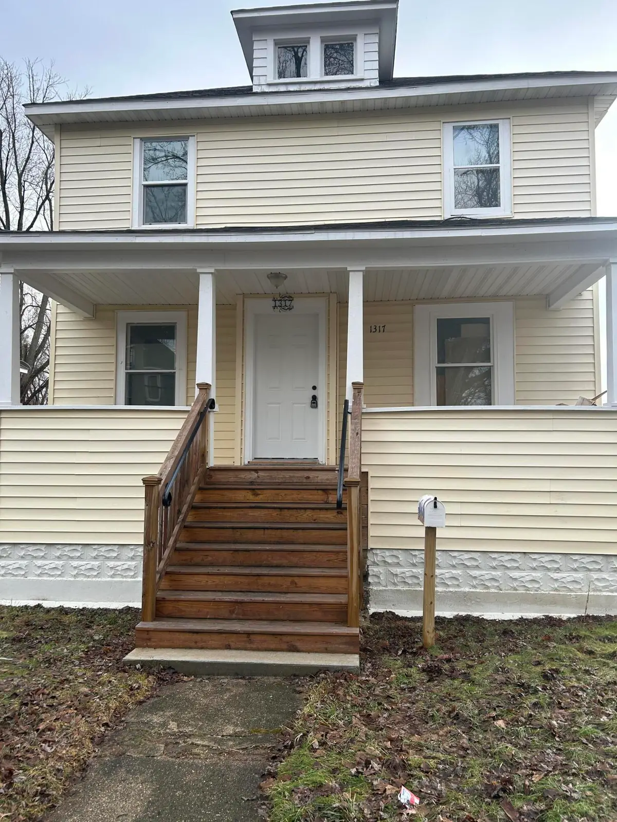 1317 John Street, Kalamazoo, MI 49001 - #1