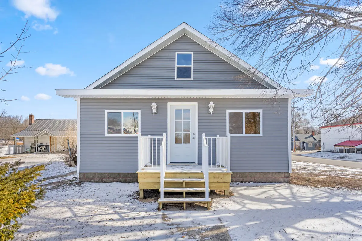 297 S Cass Street, Morley, MI 49336 - #1