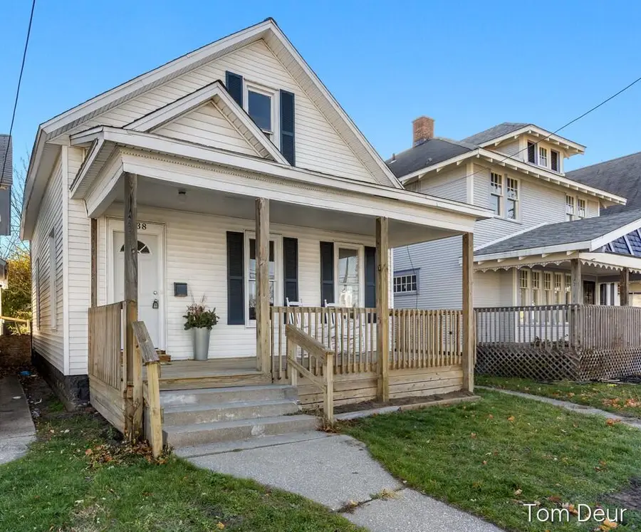 1138 Sanford Street, Muskegon, MI 49441 - #2