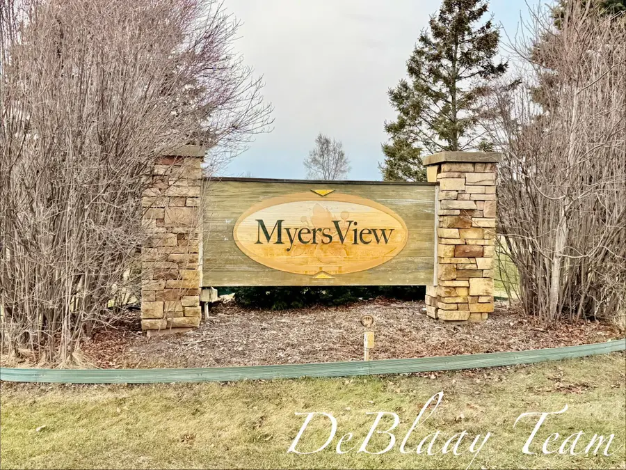 6873 Peninsula Drive Ne, Rockford, MI 49341 - #3