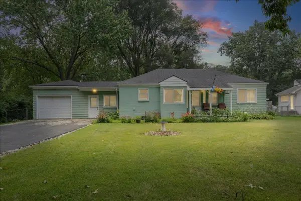 6175 Hatchery Road, Waterford, MI 48329