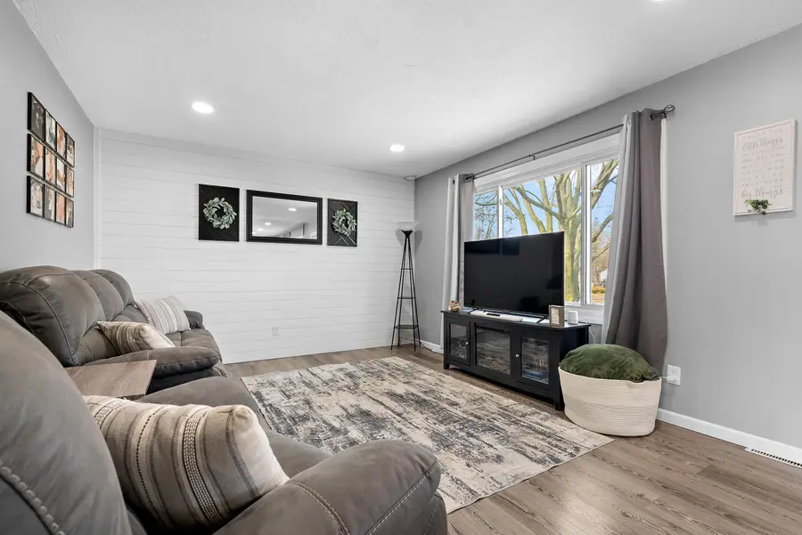 215 Washington Street, Otsego, MI 49078 - #3