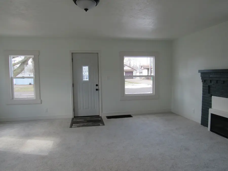 226 Pleasant Street, Mendon, MI 49072 - #2