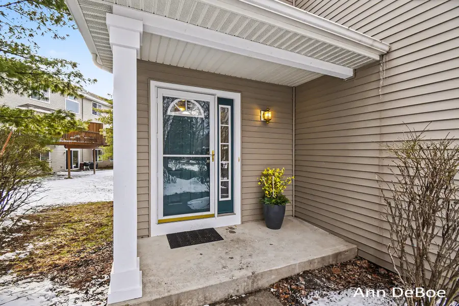 5957 E Lyn Haven Drive Se, Grand Rapids, MI 49512 - #2