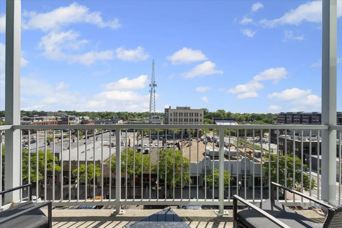 100 W 5th Street #611, Royal Oak, MI 48067 - #1