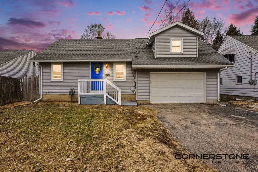 907 Malta Street Ne, Grand Rapids, MI 49503 - #2