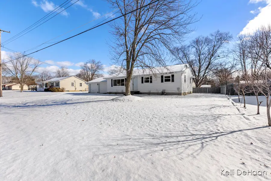 7350 Glendora Avenue, Jenison, MI 49428 - #2