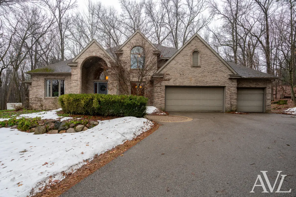 6250 Cannon Highlands Drive Ne, Belmont, MI 49306 - #1