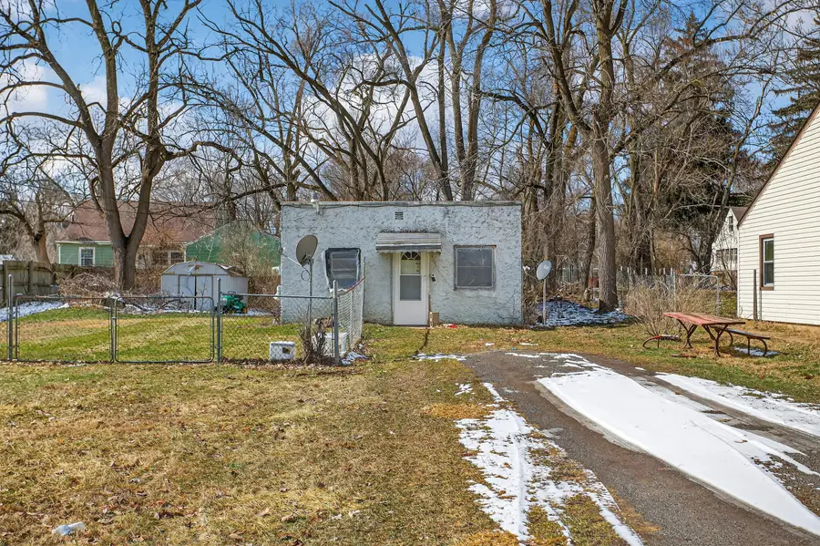 310 21st Street, Jackson, MI 49203 - #3