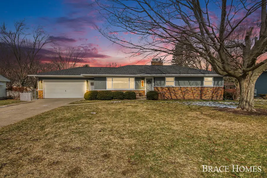 547 72nd Street Se, Grand Rapids, MI 49548 - #2