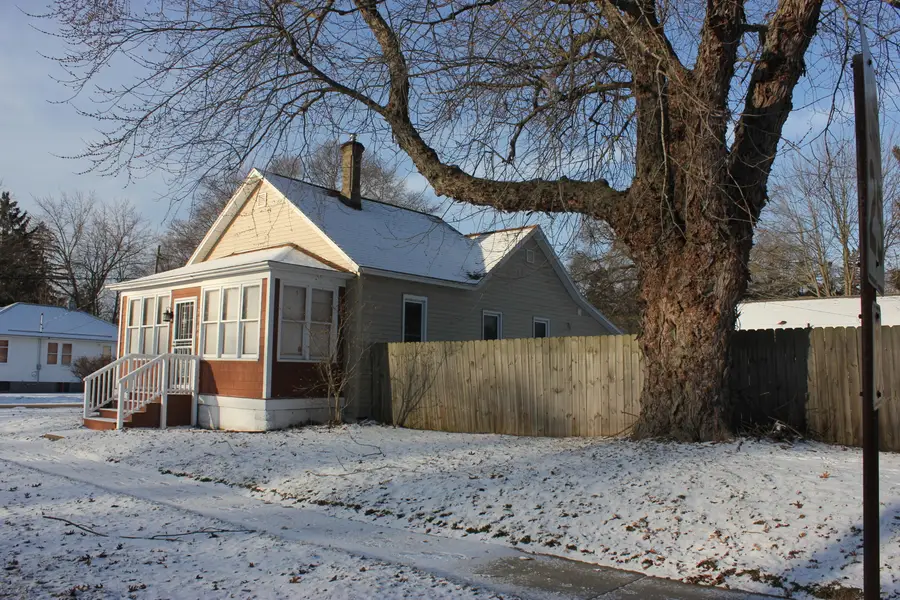 2389 Mccracken Street, Muskegon, MI 49441 - #3