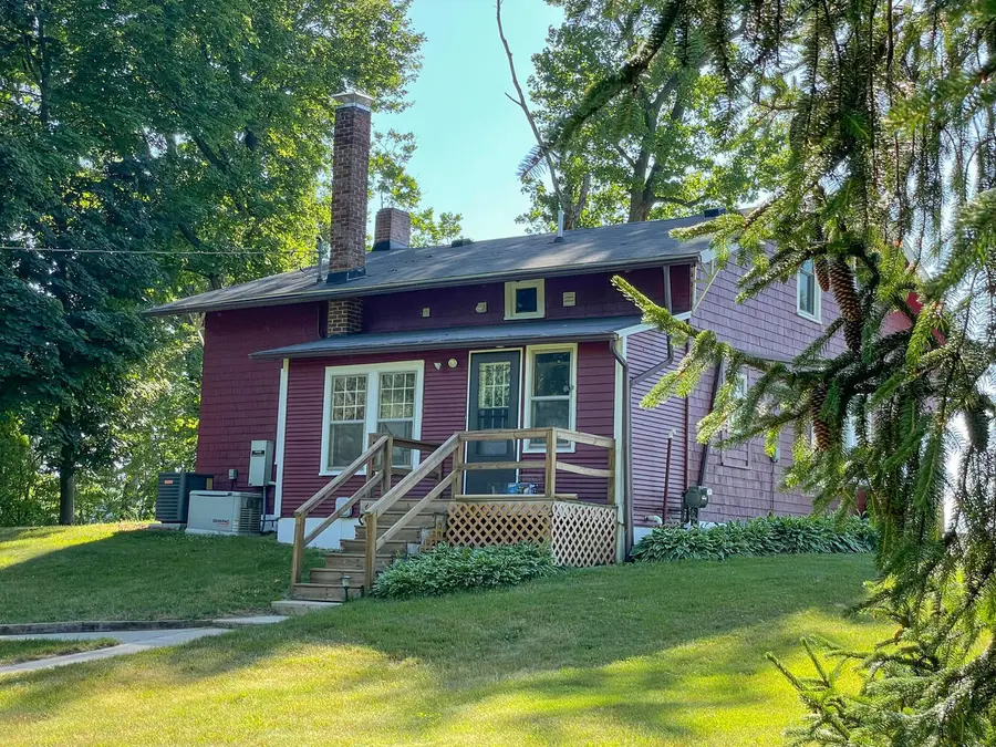 44096 Woodman Drive, Paw Paw, MI 49079 - #2