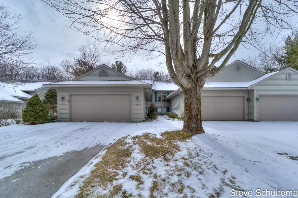 753 Tournament Circle, Norton Shores, MI 49444 - #1