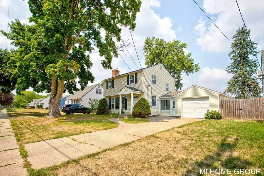 1313 Ellsmere Street Ne, Grand Rapids, MI 49505 - #2