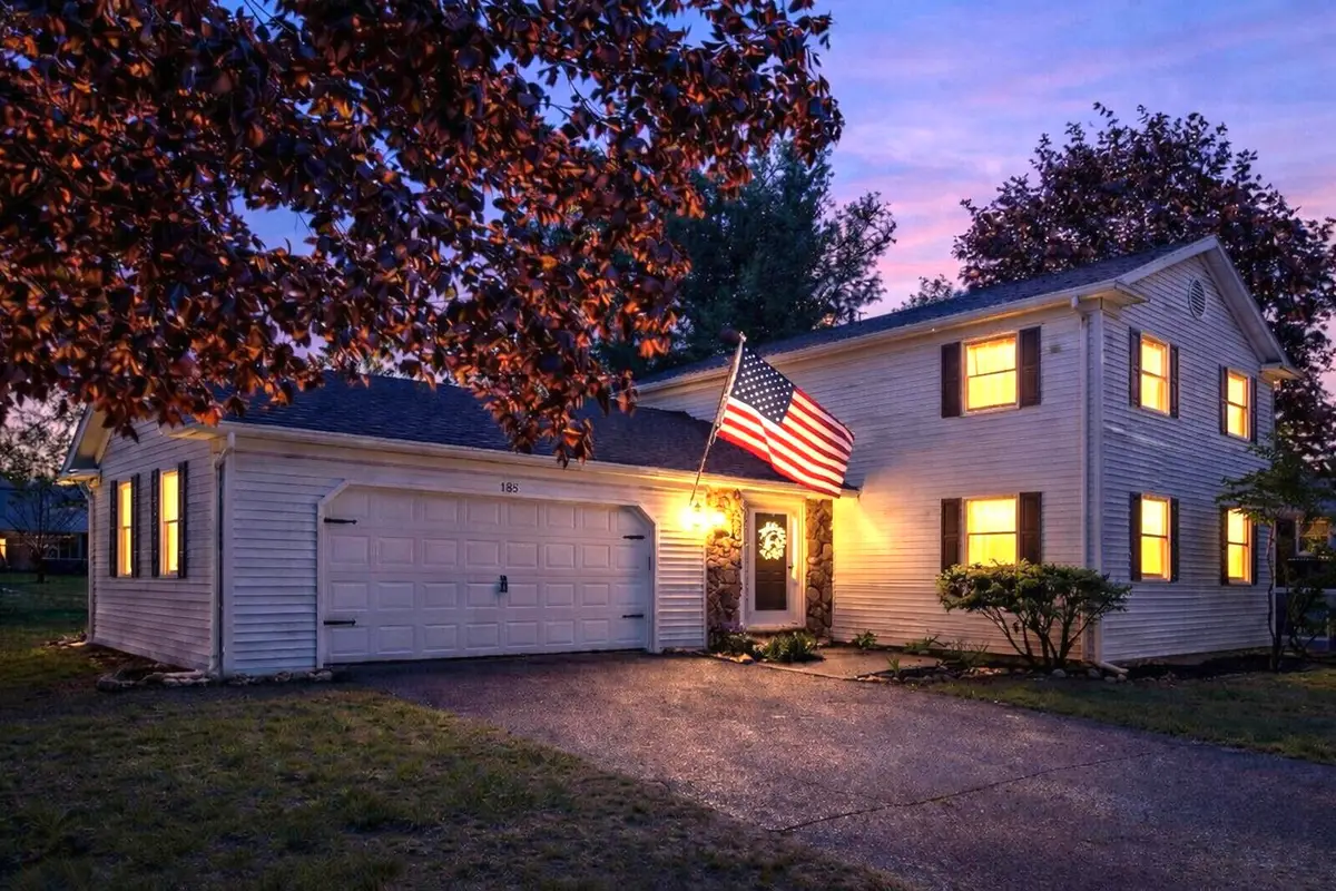 1163 S Lakeside Drive S, Battle Creek, MI 49015 - #1