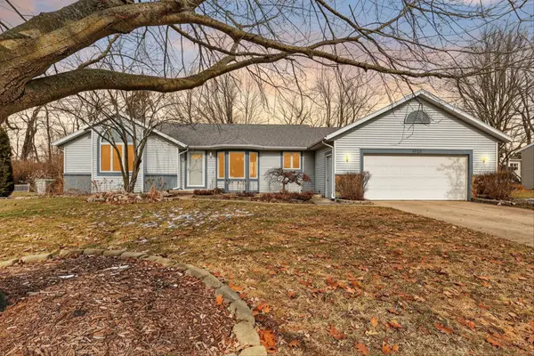 6723 Gran Via Drive Ne, Rockford, MI 49341