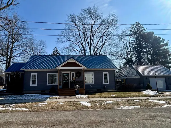 88 N Grant Street Ne, Cedar Springs, MI 49319