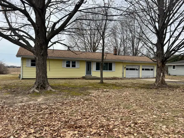 55280 Buckhorn Road, Three Rivers, MI 49093