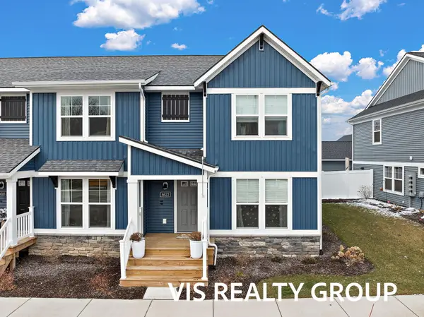 6622 S Square Lane, Rockford, MI 49341